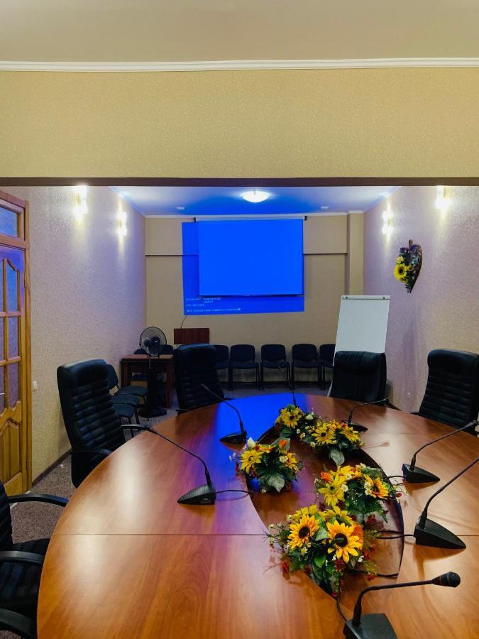 Готель "У Свата" Гришківці Бердичівський Р-Н Hryshkivtsi Exterior foto